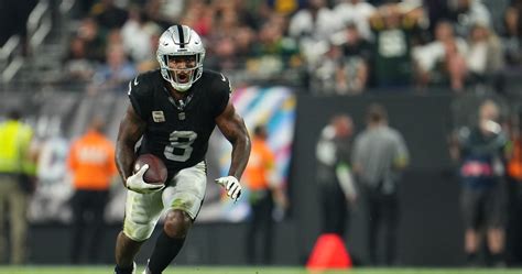NFL Picks Week 7: Early Odds to Exploit for Best Over/Under Score Bets.